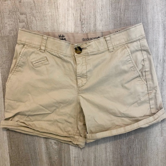 Dockers khaki shorts - Picture 1 of 3